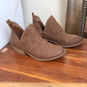 Brown target booties worn once! Size 6.5